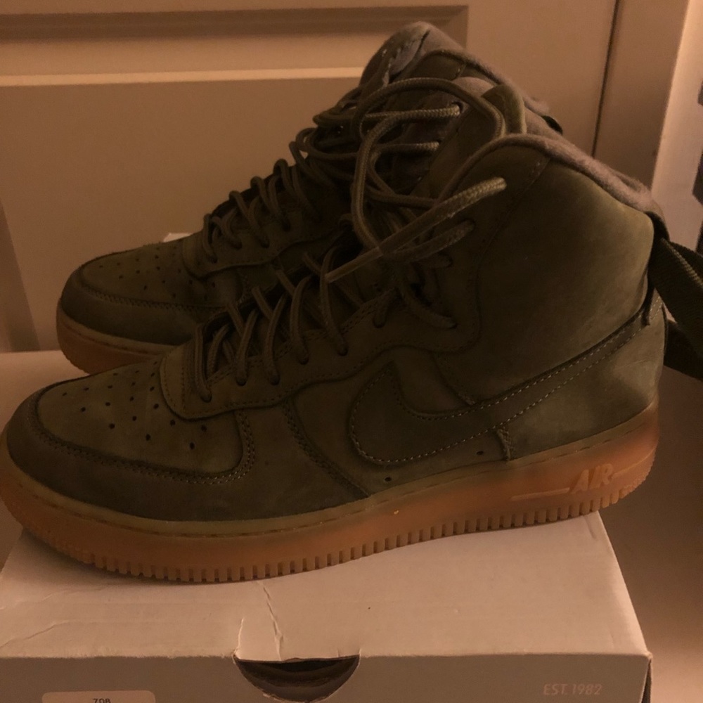 Nike Air Force 1 High Olive Sneakers